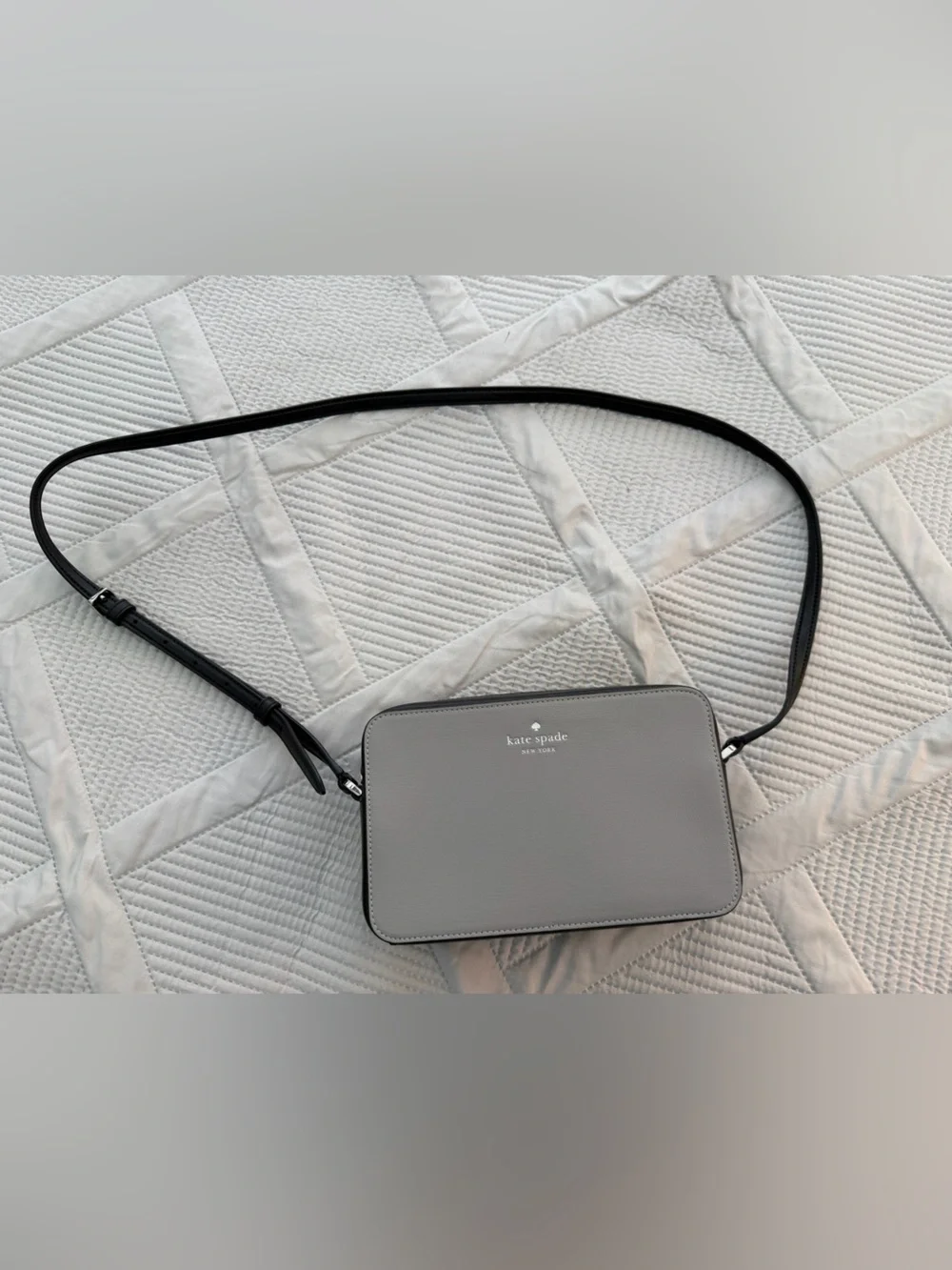 Kate Spade Sienna Leather Crossbody Gray w/Black Strap